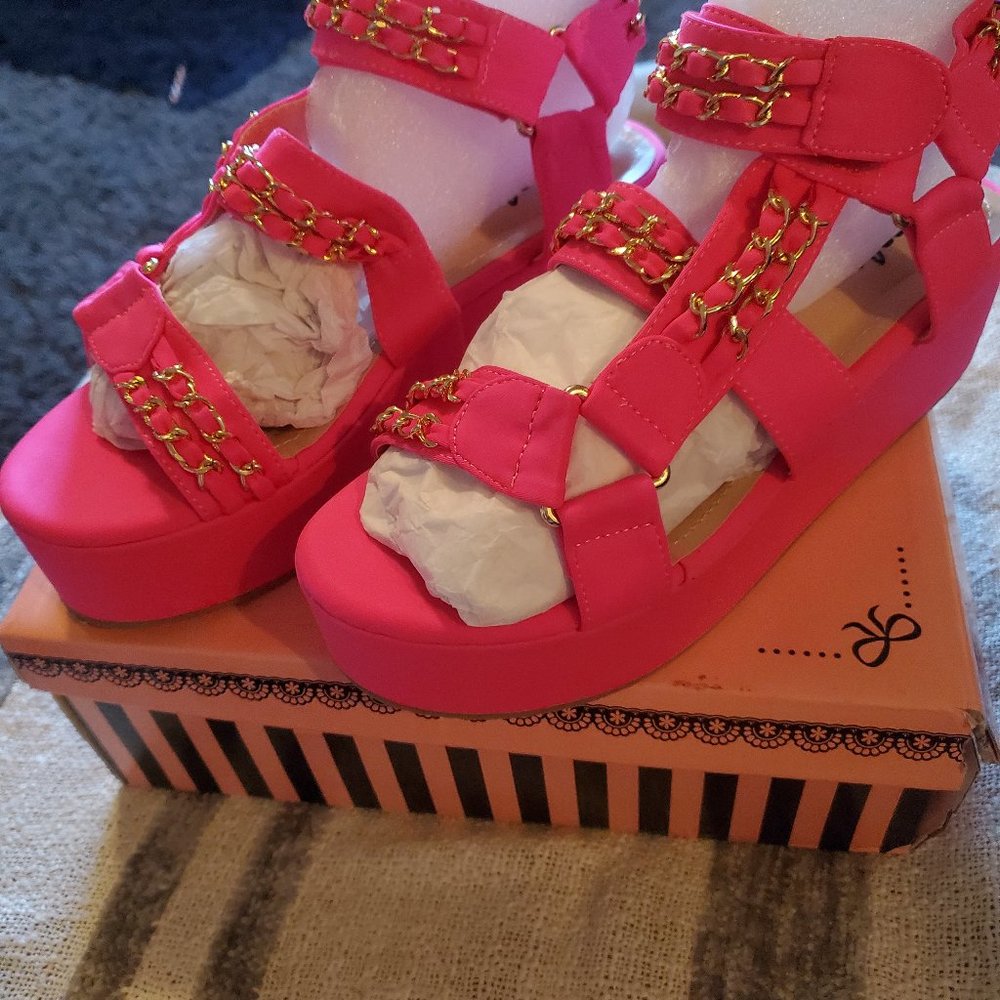 Platform sandal